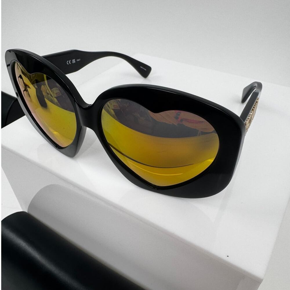 Moschino NWT Heart Shaped Jet Black Oversized Frame Sunglasses - Picture 2 of 12